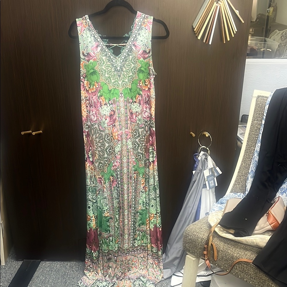 ONE WORLD Pink and Green Sleeveless V-Neck Maxi Gown